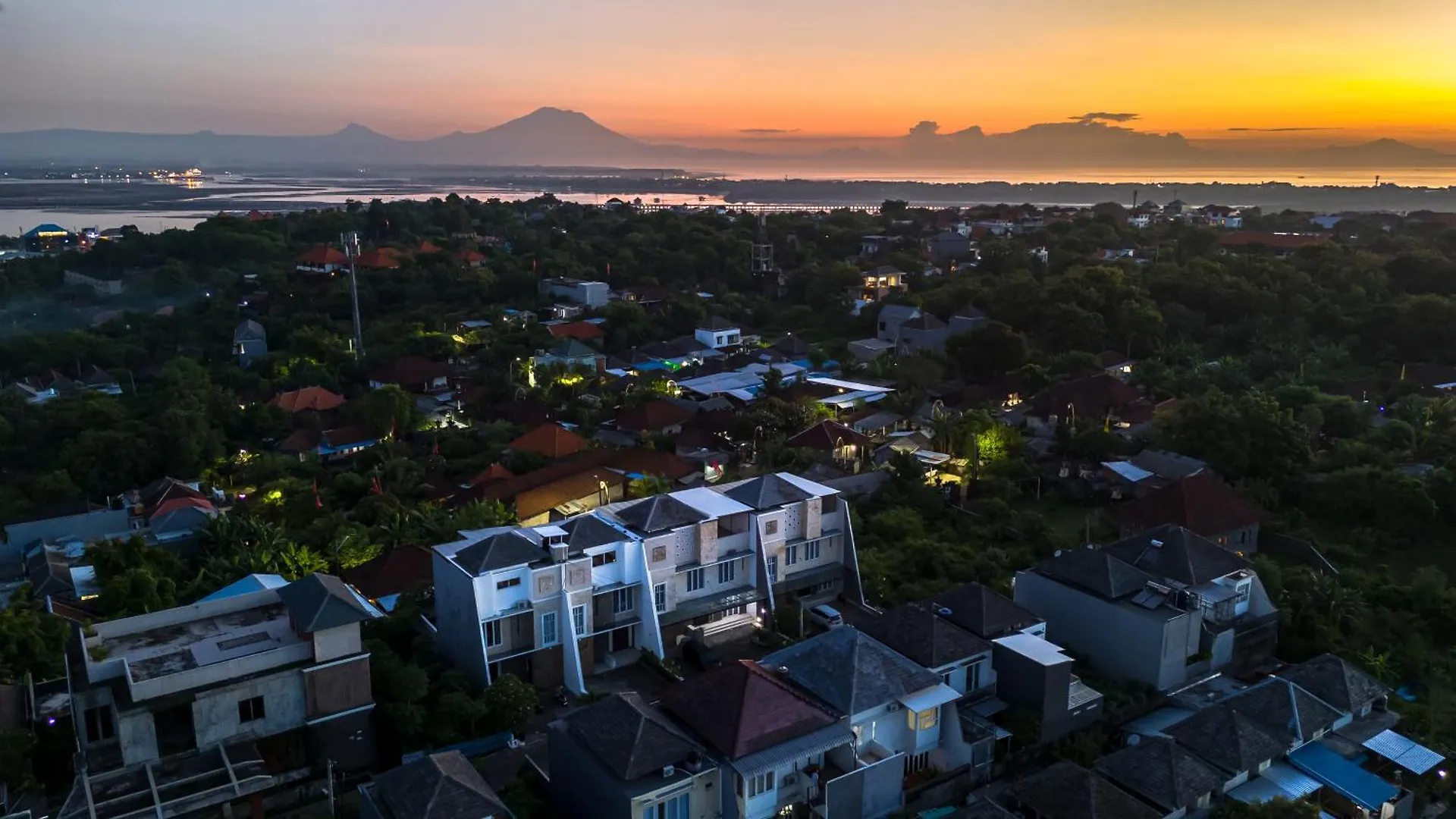 Proart 2 Villa Nusa Dua - Ocean & Volcano 360 View